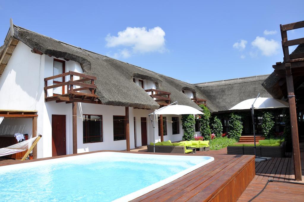 Doi Capitani Hotell Crisan  Exteriör bild
