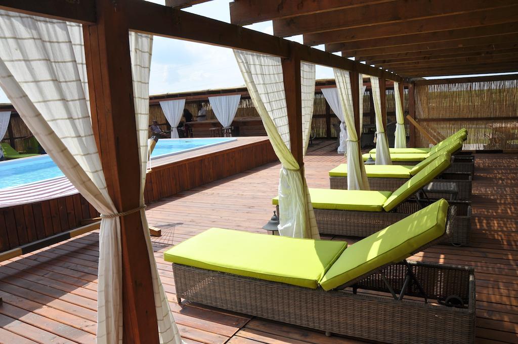 Doi Capitani Hotell Crisan  Exteriör bild
