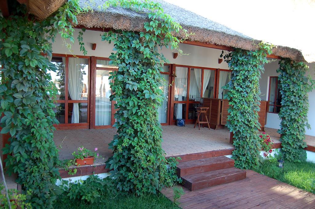 Doi Capitani Hotell Crisan  Exteriör bild