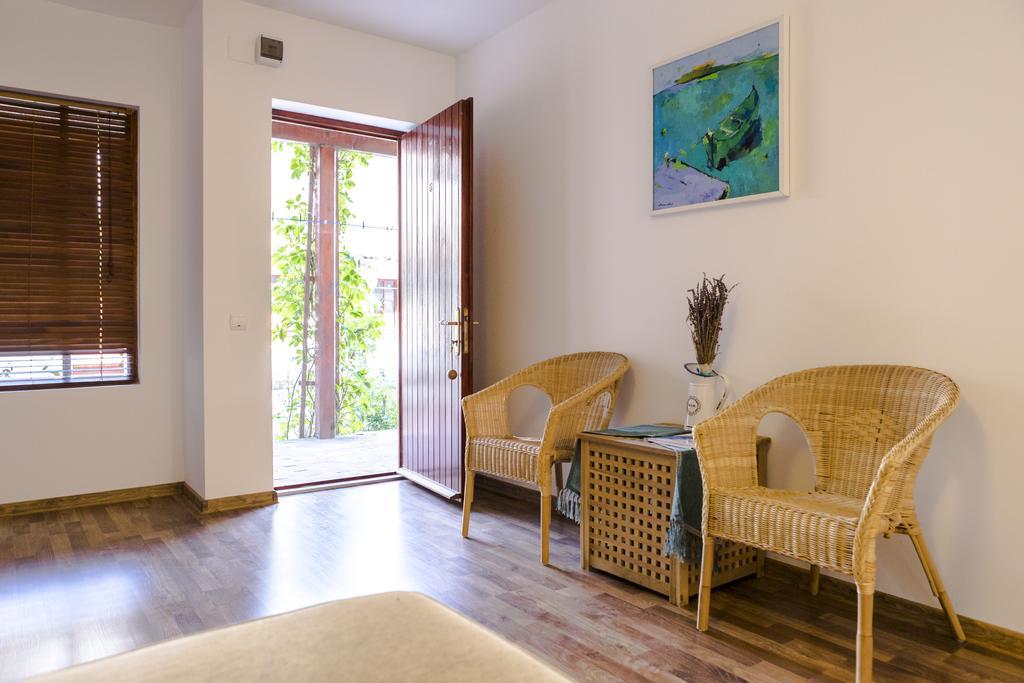 Doi Capitani Hotell Crisan  Exteriör bild