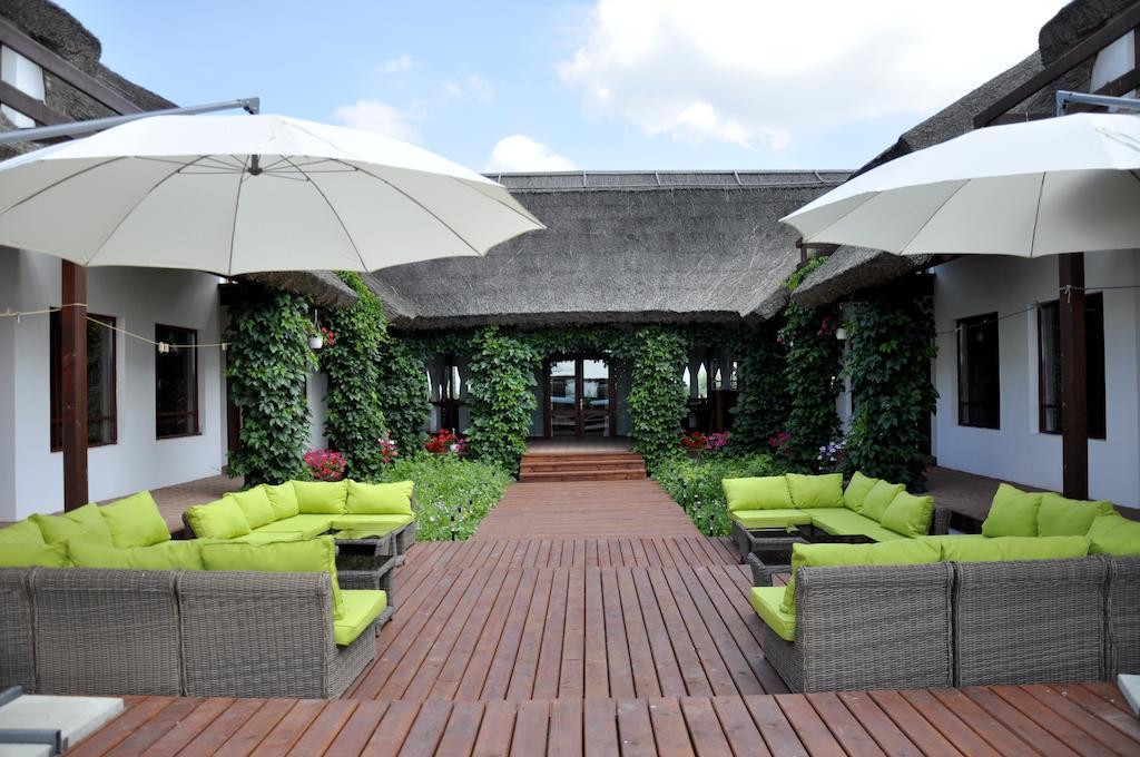Doi Capitani Hotell Crisan  Exteriör bild